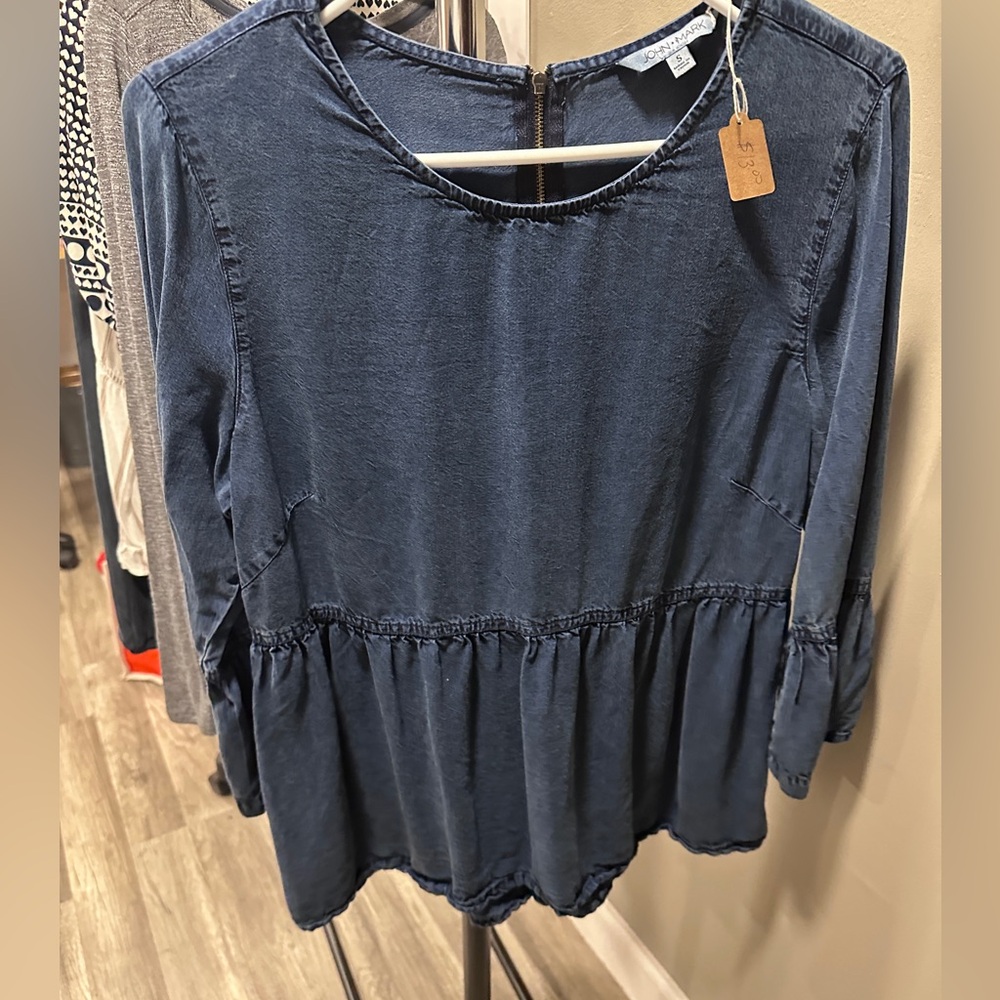 John mark size small top